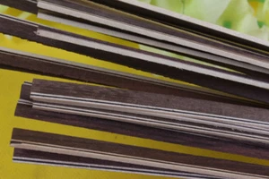 25x Guitar strip Luthier Purfling Binding Marquetry Inlay New 840x6x1.5mm - Picture 1 of 4