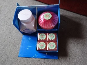 Dubarry Art Deco Ladies Bathroom Boxed Set : Heart of a Rose - Picture 1 of 7