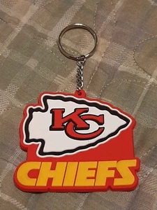 NFL KANSAS CITY CHIEFS Rubber Keychain Key Chain - Picture 1 of 6