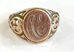 10k Yellow Gold Scrolled Hearts Initial Ring Size 9.25 - Picture 1 of 5