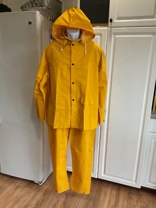 West Chester Master Gear Size Large 3-Piece Watertight PVC Rain Suit - Picture 1 of 9