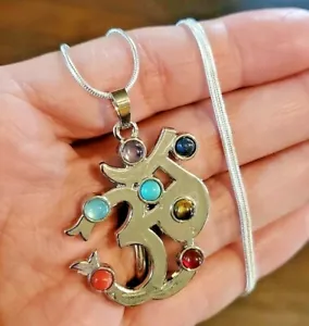 OM/AUM Hinduismo Budismo Piedras Preciosas Acero Inoxidable Colgante 925 Collar Esterlina - Imagen 1 de 3