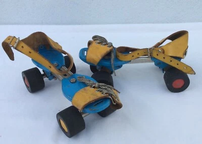 PATINS A ROULETTES - ROLLER - ANCIEN - VINTAGE - Photo 1/2