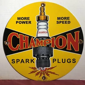 VINTAGE 1957 DATIERT CHAMPION ZÜNDKERZENSERVICE PORZELLANSCHILD - Bild 1 von 7