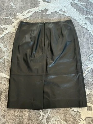 NUEVO CON ETIQUETAS Talbots 100% Cuero Falda Lápiz 0P Rodilla Espalda Abertura Forrada Negra Trabajo Profesional  Foto 1 de 4