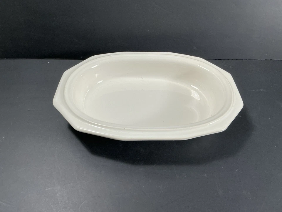 Pfaltzgraff Heritage White VEGETABLE Serving Dish- 11" Long - Image 1 of 3