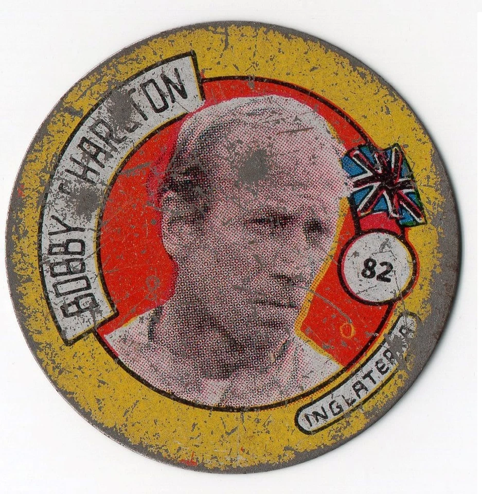 RARO BOBBY CHARLTON FÚTBOL CHAPITAS 1971 TARJETA COLECCIONABLE METAL HOJALATA DISCO POG Foto 1 de 2
