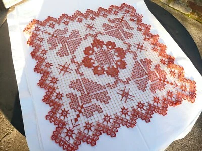 napperon ancien en filet de couleur - Photo 1/4