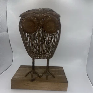 Unique Metal Wire Owl With Wood Base Cyan Design - Picture 1 of 10