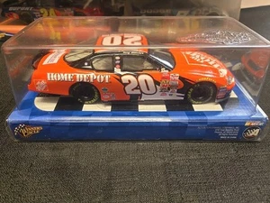 Winners Circle #20 Tony Stewart Home Depot 1:24 Scale DieCast New/Old Stock 2003 - Picture 1 of 6