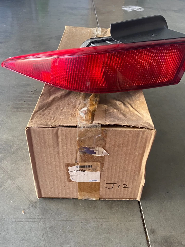Lámpara de luz trasera izquierda GM genuina para Buick Skylark 5978097 Foto 1 de 1