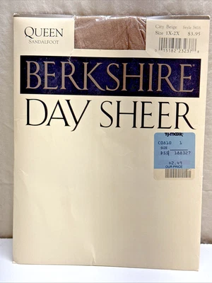 Pantimedias transparentes vintage Berkshire Day Queen 1X-2X Sandalfoot City Beige Foto 1 de 2