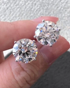 Beautiful Black Friday Gift 4 Women's Moissanite Round Push Back Stud 925 Silver - Picture 1 of 5