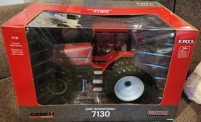 ERTL 1/16 Case International 7130 Toy Farm Tractor Prestige Collection 44357 - Image 1 of 4