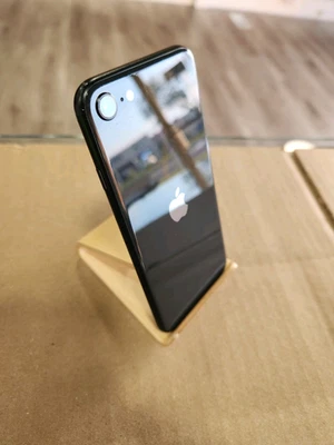 Apple iPhone SE - 64GB Black (Factory Unlocked) Smartphone - Excellent - Image 1 of 4