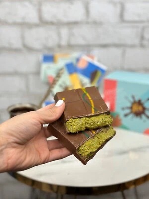 FIX DUBAI CHOCOLATE 200g Milk Chocolate with Rich Filling, Delightful Texture - Image 1 of 4