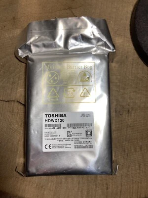 Toshiba P300 HDWD120 ARA AA33/CF0 HDKPC09AKA01 2TB Foto 1 de 2