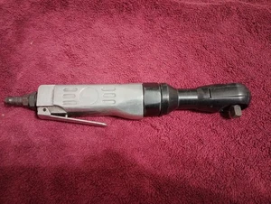 Central Pneumatic 3/8" Heavy Duty Air ratchet wrench - Picture 1 of 4