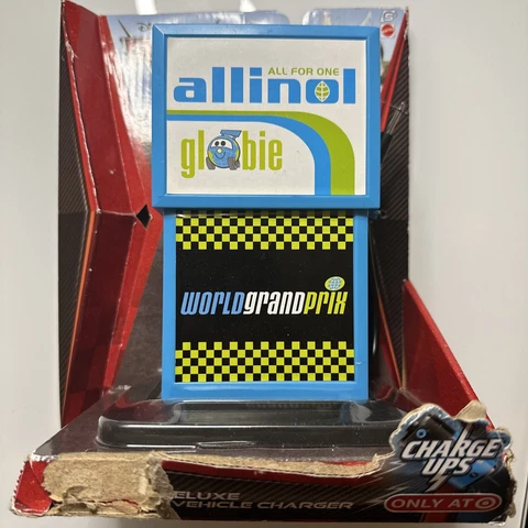 Disney Pixar CARS 2 Charge Ups  Allinol Deluxe Vehicle Charger Charge Ups   NEW Cover