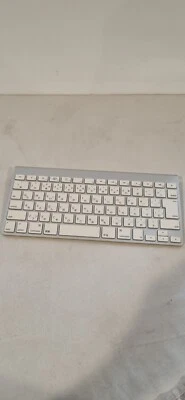 APPLE *JAPANESE Layout* Keyboard Bluetooth Wireless A1314 Tested Working - Image 1 of 4