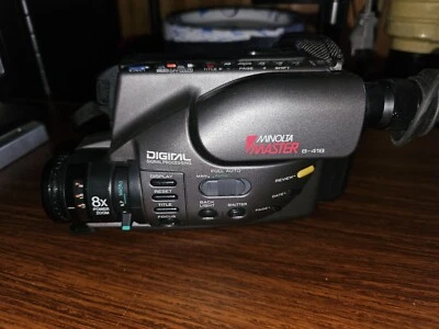 Minolta Master 8-418 Video Camcorder With Bag UNTESTED - Image 1 of 4