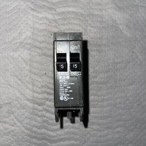 Eaton BR1515 15Amp Tandem Circuit Breaker - Picture 1 of 3