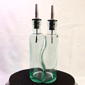Set Cruet Olio e Aceto Elegante Vetro Tinta Verde Versatori Inox Italia 9,5" - Foto 1 di 2