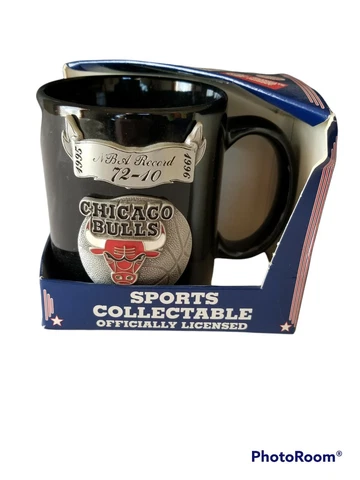 Chicago Bulls NBA 1995-1996 Record 72-10 Vintage Black Coffee Cup w Pewter Logo Cover