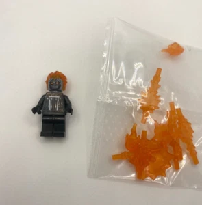 Lego Marvel Ghost Rider Minifigure - Johnny Blaze - With Flame Weapons - New - Picture 1 of 2