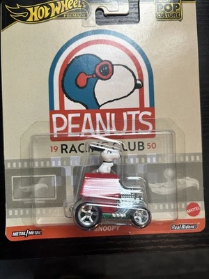Hot Wheels Premium Pop Culture Peanuts Snoopy Racing Club 1:64 Foto 1 de 4