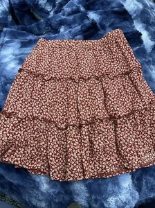 Girls Red Tiered Floral Skirt Size 10Y - Picture 1 of 3