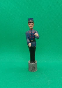 Alte Holzfigur Soldat, Gendarm - Bild 1 von 8