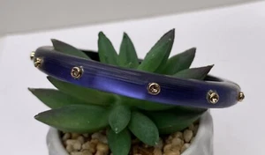 Pulsera con bisagra Alexis Bittar cristal tachonado lucita - Imagen 1 de 4