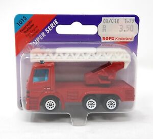 SIKU 1015 Mercedes Benz Atego Fire Engine red. Made in Germany. blister card