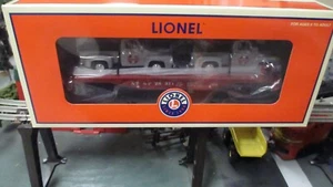 NIB, Lionel 26311, Santa Fe Flatcar With Pickups - Picture 1 of 3