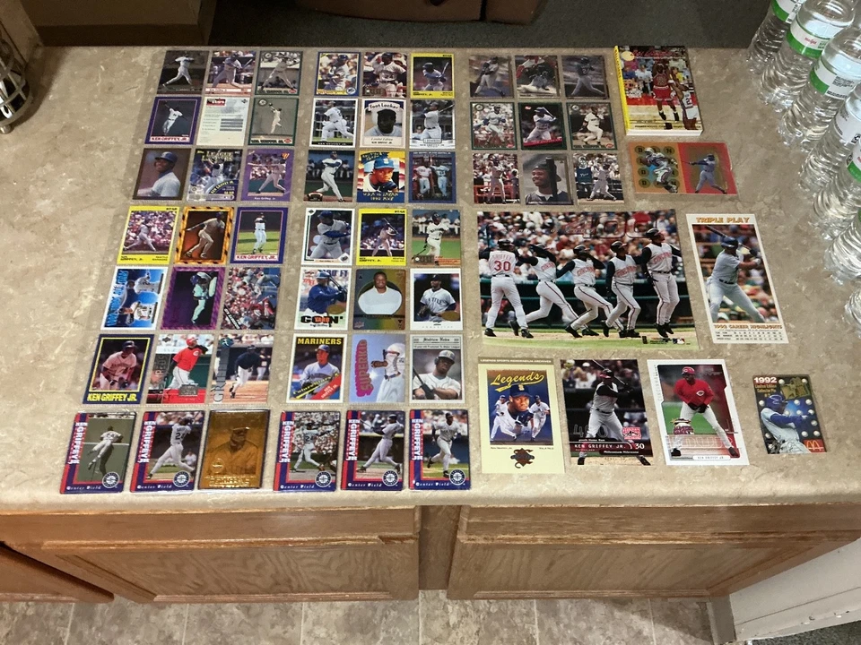 KEN GRIFFEY JR: LOTE LIMPIO Y AFILADO TODO DIFERENTE!!!!! ¡¡¡¡POR FAVOR LEA!!!!! Foto 1 de 4