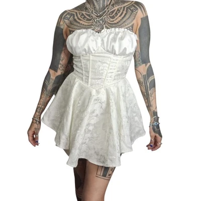 Новый русалки путь Milkmaid без бретелек мини-платье женщин маленький средний белый цветочный - Изображение 1 из 4