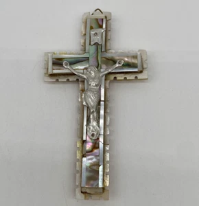VTG Hand Carved Abalone Seashell Latin Cross Holy Land Bethlehem Wall Hanging - Picture 1 of 6