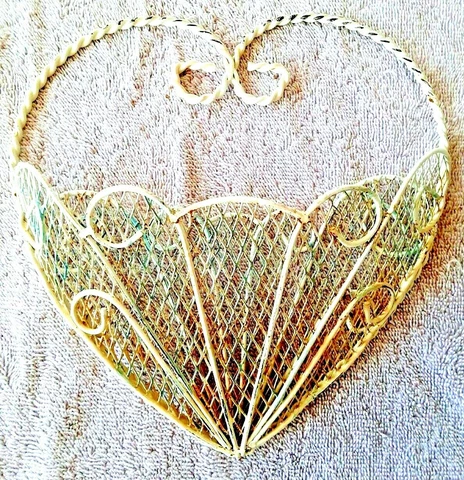 Vintage Antique Small Wire Mesh Heart Wall Flower Basket Original Paint 8 x 7.5" Cover