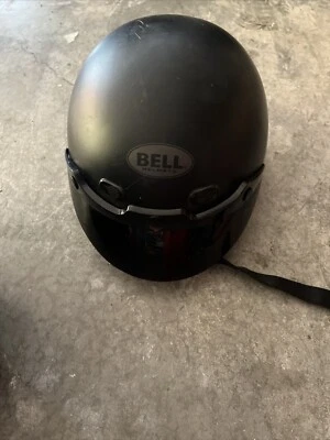 Casco de motocicleta Bell Shorty Dot visera cuello extraíble talla 11 negro mate Foto 1 de 4