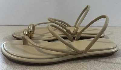 Sandalias Tanga Vince Lucila Cuero Arena Abedul NUEVAS $295 Talla 9.5 Foto 1 de 4