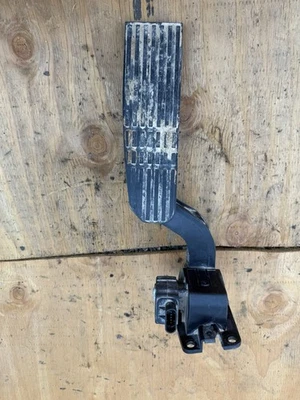 Pedal Freightliner Western Star A01-33821-001 OEM  Foto 1 de 2