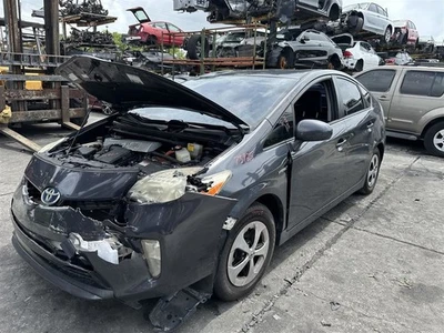 Rocker Panel Molding Driver Left Side 2010 11 12 13 14 15 Toyota Prius - Image 1 of 4