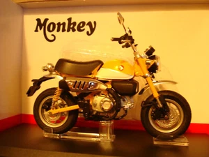 Honda Monkey 125 Amarillo - Blanco Aoshima 1:12 Aoshima Top - Imagen 1 de 2