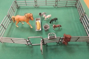 Horse corral scene with fences, horse and ponies,saddle,hay feeder ++ - Picture 1 of 2