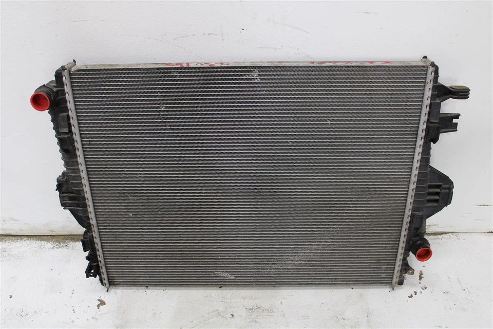 Used Radiator fits: 2013 Volkswagen Touareg AT main Grade A Foto 1 de 4