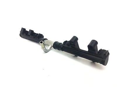 SUZUKI GSX650F KATANA OEM GSF1250 CUERPO DEL ACELERADOR TUBO DE SUMINISTRO DE COMBUSTIBLE Y BOQUILLA * Foto 1 de 4