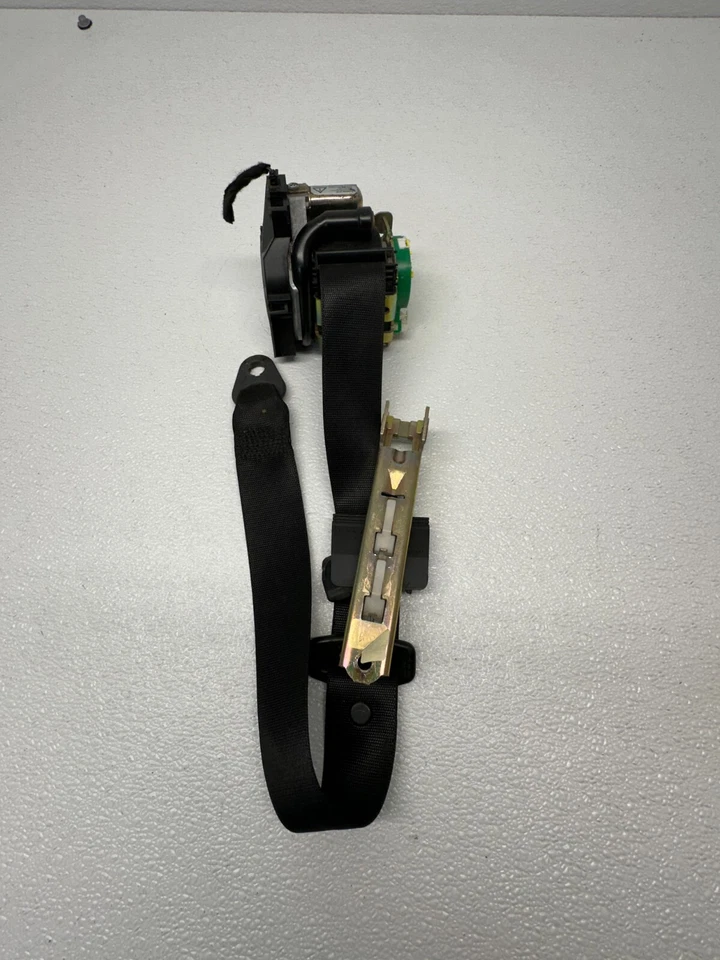 Натяжитель ремня безопасности передний правый для Mercedes W210 E430 E320 1999-2000 годов выпуска черный от оригинального производителя - Изображение 1 из 4