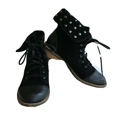 Qupid Black Ankle Booties Boots Faux Leather Womens 5 - 6.5 ESTIMATE Studded - Image 1 of 4