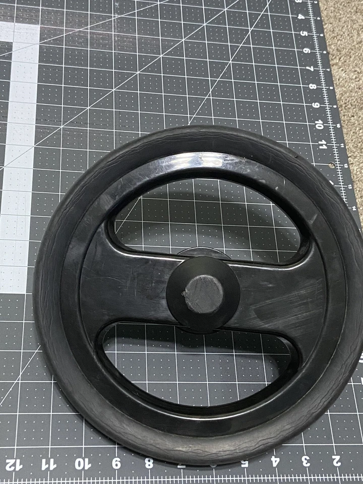 Выскакивающая прогулочная коляска Peg Perego Book запасная часть сиденье заднее колесо задняя шина T70 - Изображение 1 из 4